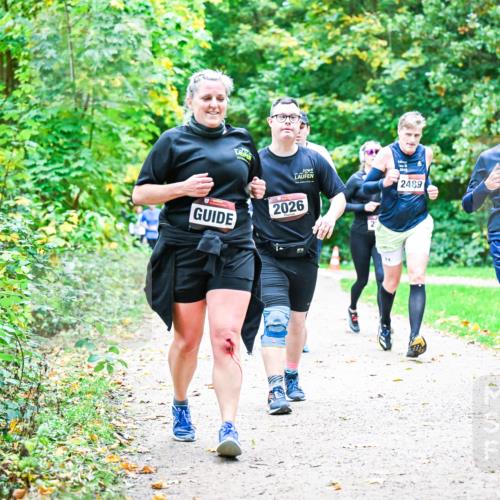 12.10.2025 - Bramfelder Halbmarathon 2025 Dr. Thomas Lammeyer http://msf.ph/oto/9356854 12.10.2025 10:59:00 Laufen 2026, 2, 2489, 2552 meine-sportfotos.de