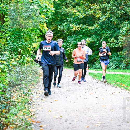 12.10.2025 - Bramfelder Halbmarathon 2025 Dr. Thomas Lammeyer http://msf.ph/oto/9356880 12.10.2025 10:59:05 Laufen 2996, 2269, 2409 meine-sportfotos.de