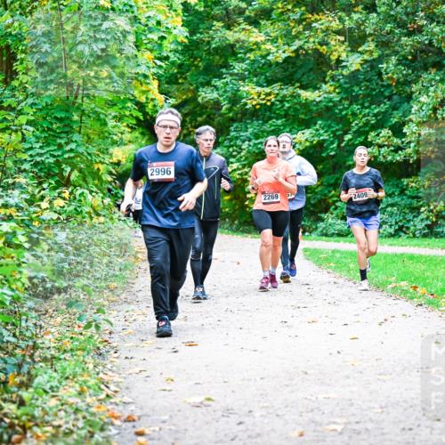 12.10.2025 - Bramfelder Halbmarathon 2025 Dr. Thomas Lammeyer http://msf.ph/oto/9356881 12.10.2025 10:59:05 Laufen 2996, 2269, 2409 meine-sportfotos.de