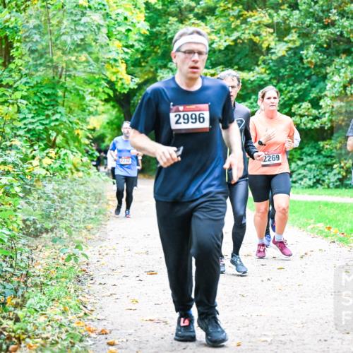 12.10.2025 - Bramfelder Halbmarathon 2025 Dr. Thomas Lammeyer http://msf.ph/oto/9356893 12.10.2025 10:59:07 Laufen 2232, 2996, 2269, 24095 meine-sportfotos.de