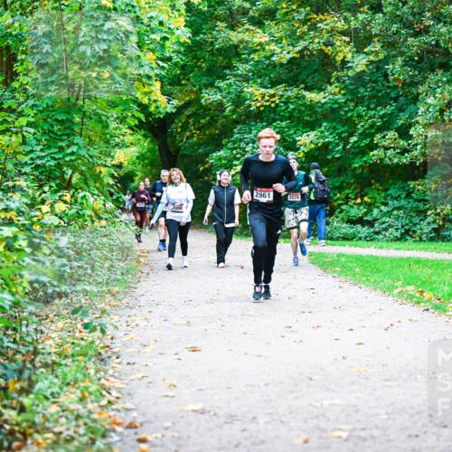 12.10.2025 - Bramfelder Halbmarathon 2025 Dr. Thomas Lammeyer http://msf.ph/oto/9356926 12.10.2025 10:59:16 Laufen 2098, 2961, 2575 meine-sportfotos.de