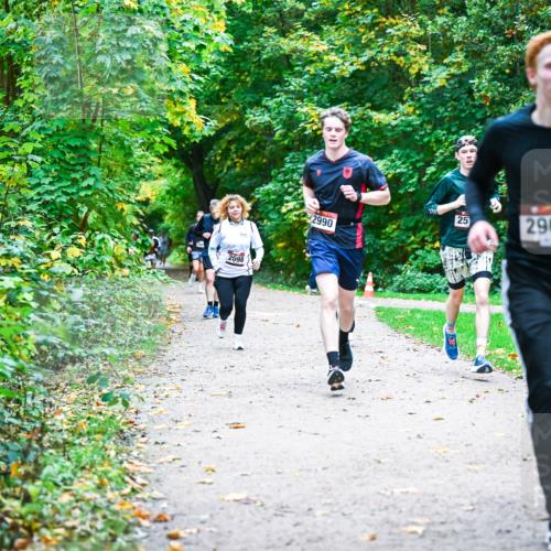 12.10.2025 - Bramfelder Halbmarathon 2025 Dr. Thomas Lammeyer http://msf.ph/oto/9356942 12.10.2025 10:59:18 Laufen 2098, 25, 2990, 2961 meine-sportfotos.de
