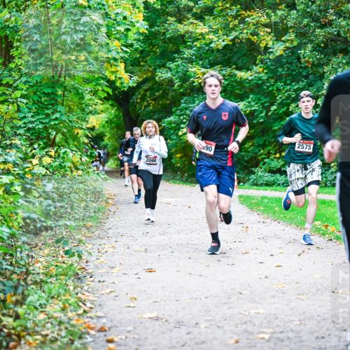 12.10.2025 - Bramfelder Halbmarathon 2025 Dr. Thomas Lammeyer http://msf.ph/oto/9356943 12.10.2025 10:59:18 Laufen 2098, 90, 2575, 2961 meine-sportfotos.de