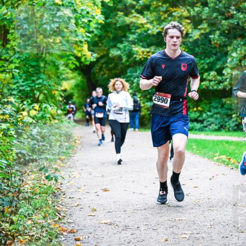 12.10.2025 - Bramfelder Halbmarathon 2025 Dr. Thomas Lammeyer http://msf.ph/oto/9356949 12.10.2025 10:59:19 Laufen 2098, 2990, 2575 meine-sportfotos.de