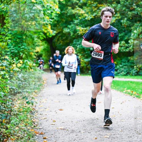 12.10.2025 - Bramfelder Halbmarathon 2025 Dr. Thomas Lammeyer http://msf.ph/oto/9356950 12.10.2025 10:59:19 Laufen 2575, 2990 meine-sportfotos.de