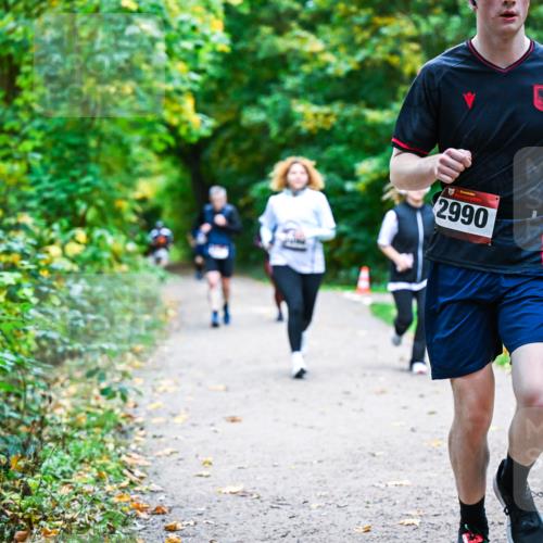 12.10.2025 - Bramfelder Halbmarathon 2025 Dr. Thomas Lammeyer http://msf.ph/oto/9356953 12.10.2025 10:59:20 Laufen 2990 meine-sportfotos.de