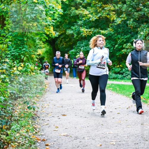 12.10.2025 - Bramfelder Halbmarathon 2025 Dr. Thomas Lammeyer http://msf.ph/oto/9356959 12.10.2025 10:59:21 Laufen 2181, 2909, 2098 meine-sportfotos.de