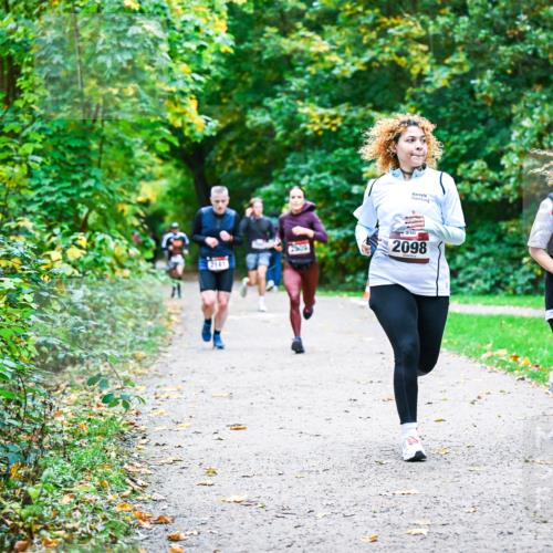 12.10.2025 - Bramfelder Halbmarathon 2025 Dr. Thomas Lammeyer http://msf.ph/oto/9356962 12.10.2025 10:59:21 Laufen 2181, 2098 meine-sportfotos.de