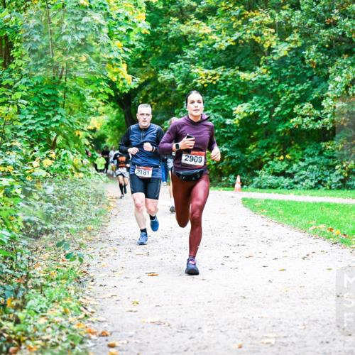 12.10.2025 - Bramfelder Halbmarathon 2025 Dr. Thomas Lammeyer http://msf.ph/oto/9356973 12.10.2025 10:59:23 Laufen 2181, 2, 2909 meine-sportfotos.de