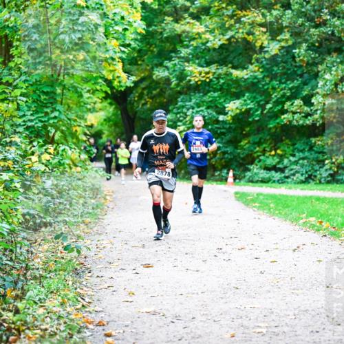 12.10.2025 - Bramfelder Halbmarathon 2025 Dr. Thomas Lammeyer http://msf.ph/oto/9357007 12.10.2025 10:59:28 Laufen 2483, 2878 meine-sportfotos.de