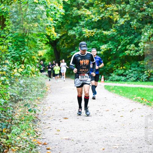 12.10.2025 - Bramfelder Halbmarathon 2025 Dr. Thomas Lammeyer http://msf.ph/oto/9357013 12.10.2025 10:59:29 Laufen 3, 2878 meine-sportfotos.de