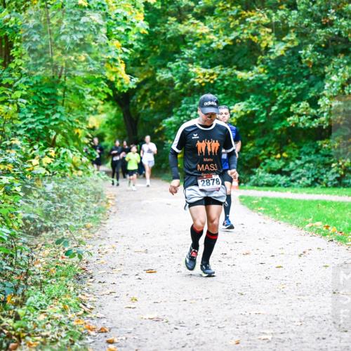 12.10.2025 - Bramfelder Halbmarathon 2025 Dr. Thomas Lammeyer http://msf.ph/oto/9357015 12.10.2025 10:59:29 Laufen 3, 2878 meine-sportfotos.de