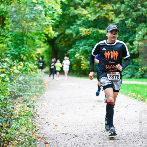 12.10.2025 - Bramfelder Halbmarathon 2025 Dr. Thomas Lammeyer http://msf.ph/oto/9357021 12.10.2025 10:59:30 Laufen 46, 2878 meine-sportfotos.de