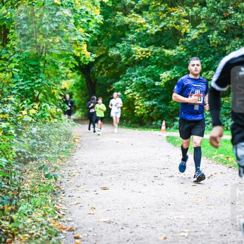 12.10.2025 - Bramfelder Halbmarathon 2025 Dr. Thomas Lammeyer http://msf.ph/oto/9357024 12.10.2025 10:59:31 Laufen 3, 2878 meine-sportfotos.de