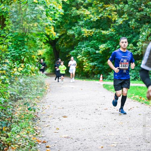 12.10.2025 - Bramfelder Halbmarathon 2025 Dr. Thomas Lammeyer http://msf.ph/oto/9357025 12.10.2025 10:59:31 Laufen 2483, 3, 2878 meine-sportfotos.de