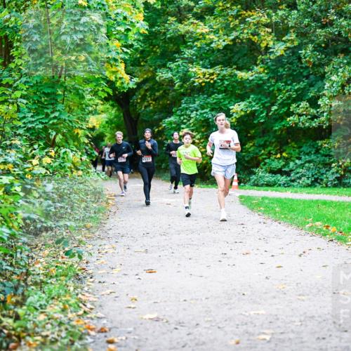 12.10.2025 - Bramfelder Halbmarathon 2025 Dr. Thomas Lammeyer http://msf.ph/oto/9357038 12.10.2025 10:59:35 Laufen 2817, 2227 meine-sportfotos.de