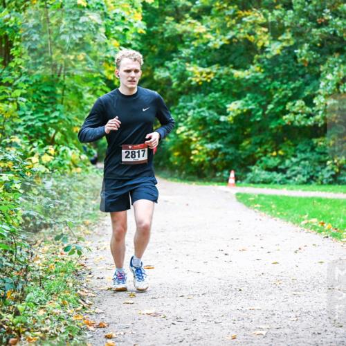12.10.2025 - Bramfelder Halbmarathon 2025 Dr. Thomas Lammeyer http://msf.ph/oto/9357093 12.10.2025 10:59:44 Laufen 2817, 2363 meine-sportfotos.de