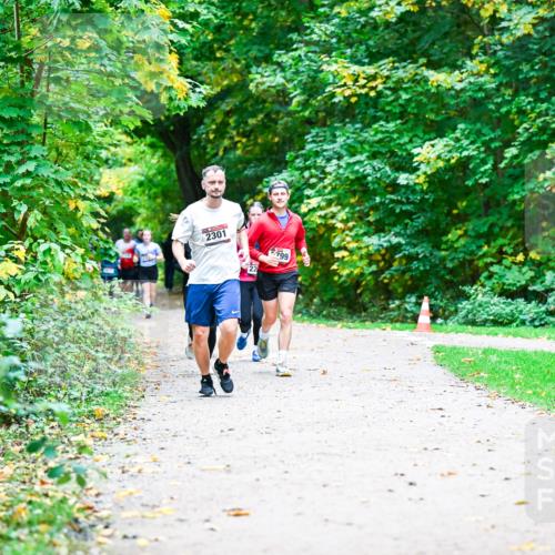 12.10.2025 - Bramfelder Halbmarathon 2025 Dr. Thomas Lammeyer http://msf.ph/oto/9357110 12.10.2025 10:59:48 Laufen 2301, 799 meine-sportfotos.de