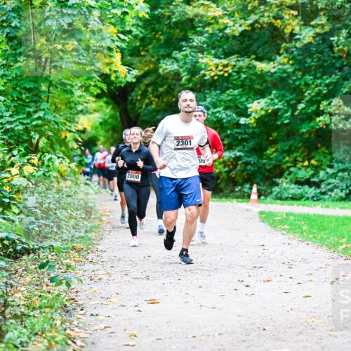 12.10.2025 - Bramfelder Halbmarathon 2025 Dr. Thomas Lammeyer http://msf.ph/oto/9357123 12.10.2025 10:59:50 Laufen 2800, 2301, 99 meine-sportfotos.de