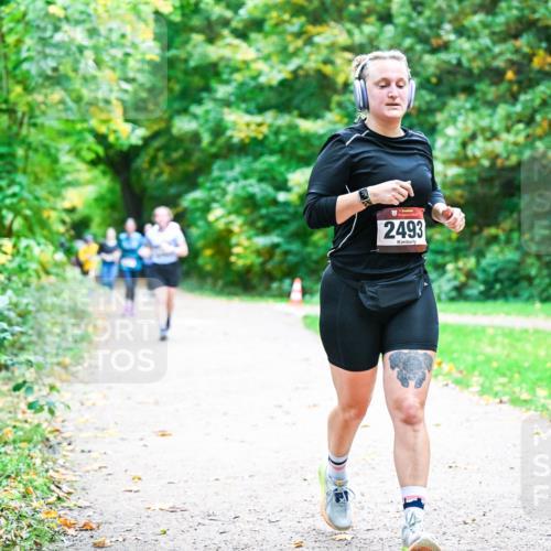 12.10.2025 - Bramfelder Halbmarathon 2025 Dr. Thomas Lammeyer http://msf.ph/oto/9357164 12.10.2025 10:59:56 Laufen 2493 meine-sportfotos.de