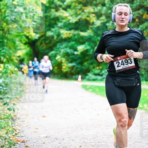 12.10.2025 - Bramfelder Halbmarathon 2025 Dr. Thomas Lammeyer http://msf.ph/oto/9357167 12.10.2025 10:59:56 Laufen 34, 2493 meine-sportfotos.de