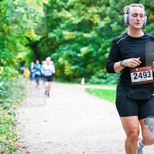 12.10.2025 - Bramfelder Halbmarathon 2025 Dr. Thomas Lammeyer http://msf.ph/oto/9357168 12.10.2025 10:59:57 Laufen 34, 2493 meine-sportfotos.de