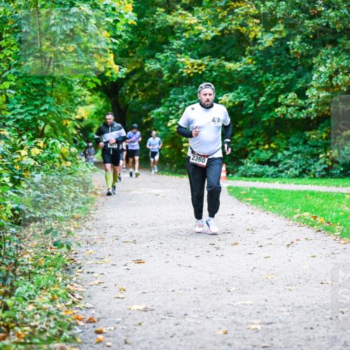 12.10.2025 - Bramfelder Halbmarathon 2025 Dr. Thomas Lammeyer http://msf.ph/oto/9357242 12.10.2025 11:00:11 Laufen 2615, 2360 meine-sportfotos.de