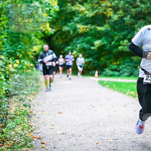 12.10.2025 - Bramfelder Halbmarathon 2025 Dr. Thomas Lammeyer http://msf.ph/oto/9357258 12.10.2025 11:00:14 Laufen 2360 meine-sportfotos.de