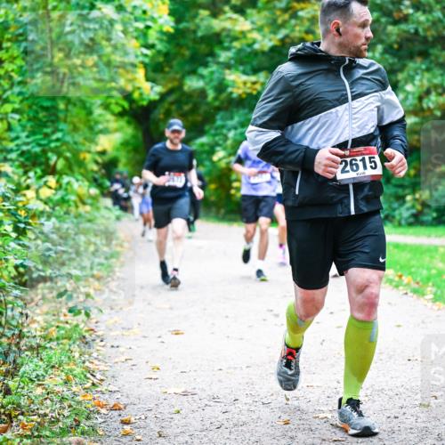 12.10.2025 - Bramfelder Halbmarathon 2025 Dr. Thomas Lammeyer http://msf.ph/oto/9357280 12.10.2025 11:00:18 Laufen 2615 meine-sportfotos.de