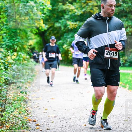 12.10.2025 - Bramfelder Halbmarathon 2025 Dr. Thomas Lammeyer http://msf.ph/oto/9357281 12.10.2025 11:00:19 Laufen 3, 2615 meine-sportfotos.de