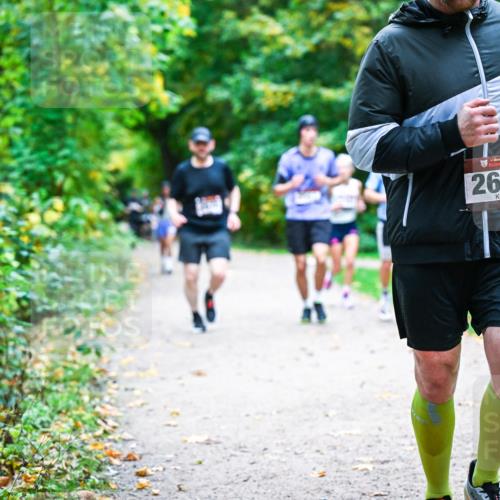 12.10.2025 - Bramfelder Halbmarathon 2025 Dr. Thomas Lammeyer http://msf.ph/oto/9357284 12.10.2025 11:00:19 Laufen 34, 2615 meine-sportfotos.de