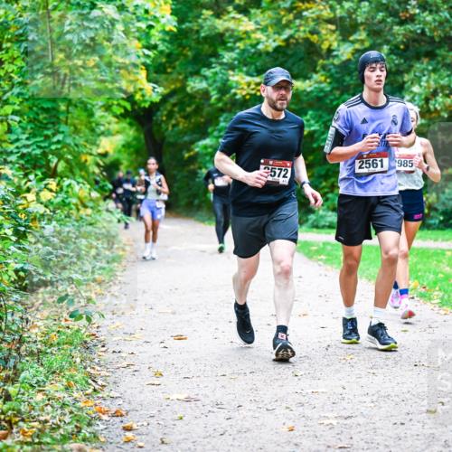 12.10.2025 - Bramfelder Halbmarathon 2025 Dr. Thomas Lammeyer http://msf.ph/oto/9357294 12.10.2025 11:00:21 Laufen 3572, 3, 2561, 985 meine-sportfotos.de