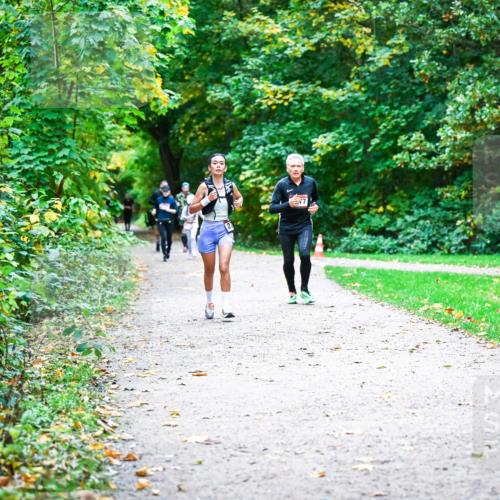 12.10.2025 - Bramfelder Halbmarathon 2025 Dr. Thomas Lammeyer http://msf.ph/oto/9357309 12.10.2025 11:00:23 Laufen  meine-sportfotos.de