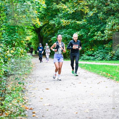 12.10.2025 - Bramfelder Halbmarathon 2025 Dr. Thomas Lammeyer http://msf.ph/oto/9357310 12.10.2025 11:00:24 Laufen 2170 meine-sportfotos.de