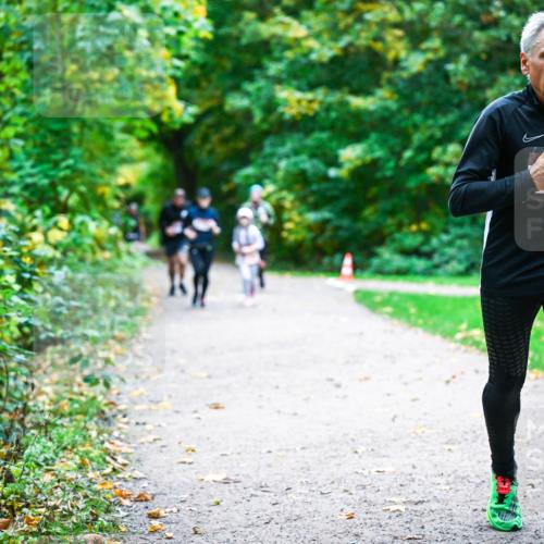 12.10.2025 - Bramfelder Halbmarathon 2025 Dr. Thomas Lammeyer http://msf.ph/oto/9357330 12.10.2025 11:00:27 Laufen  meine-sportfotos.de