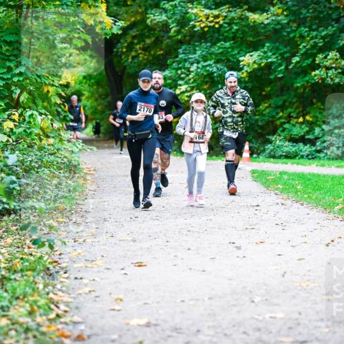 12.10.2025 - Bramfelder Halbmarathon 2025 Dr. Thomas Lammeyer http://msf.ph/oto/9357337 12.10.2025 11:00:30 Laufen 2170, 68, 2093 meine-sportfotos.de