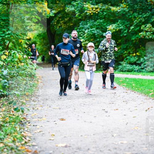 12.10.2025 - Bramfelder Halbmarathon 2025 Dr. Thomas Lammeyer http://msf.ph/oto/9357339 12.10.2025 11:00:30 Laufen 2170, 83, 2093, 210 meine-sportfotos.de