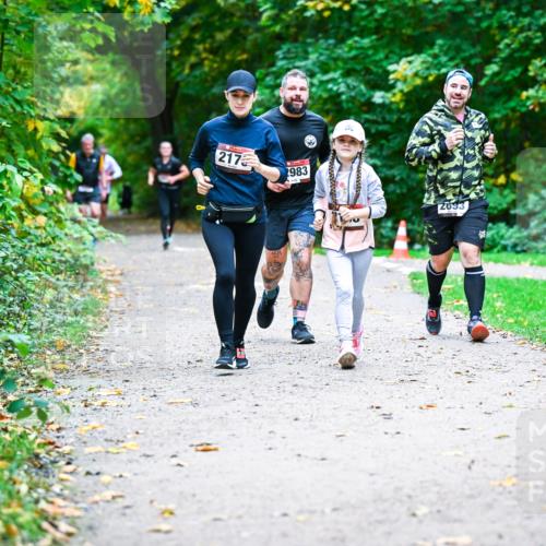 12.10.2025 - Bramfelder Halbmarathon 2025 Dr. Thomas Lammeyer http://msf.ph/oto/9357345 12.10.2025 11:00:31 Laufen 217, 983, 2693 meine-sportfotos.de