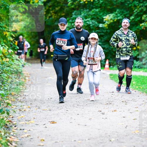 12.10.2025 - Bramfelder Halbmarathon 2025 Dr. Thomas Lammeyer http://msf.ph/oto/9357346 12.10.2025 11:00:31 Laufen 2170, 83, 216, 2093 meine-sportfotos.de