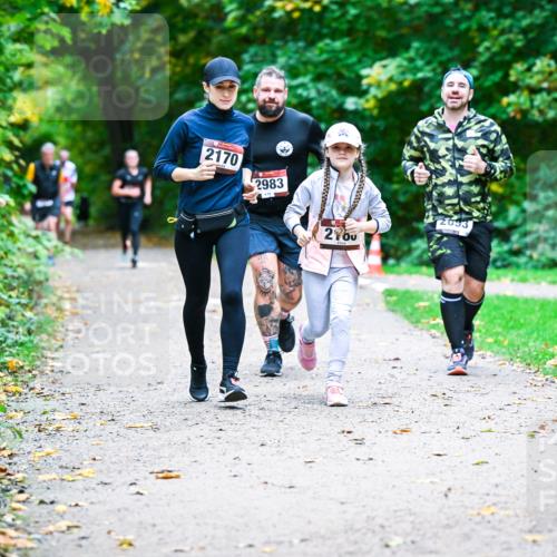 12.10.2025 - Bramfelder Halbmarathon 2025 Dr. Thomas Lammeyer http://msf.ph/oto/9357348 12.10.2025 11:00:32 Laufen 2170, 2983, 2100, 2093 meine-sportfotos.de