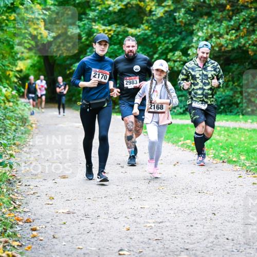 12.10.2025 - Bramfelder Halbmarathon 2025 Dr. Thomas Lammeyer http://msf.ph/oto/9357357 12.10.2025 11:00:33 Laufen 2170, 2983, 2168, 2033 meine-sportfotos.de