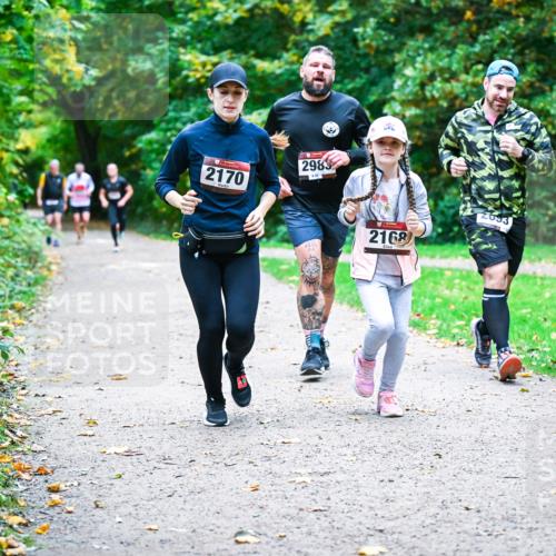 12.10.2025 - Bramfelder Halbmarathon 2025 Dr. Thomas Lammeyer http://msf.ph/oto/9357361 12.10.2025 11:00:34 Laufen 2170, 2983, 2168, 2093 meine-sportfotos.de