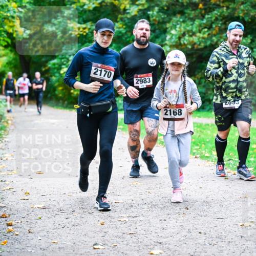 12.10.2025 - Bramfelder Halbmarathon 2025 Dr. Thomas Lammeyer http://msf.ph/oto/9357363 12.10.2025 11:00:34 Laufen 2170, 2983, 2093, 2168 meine-sportfotos.de