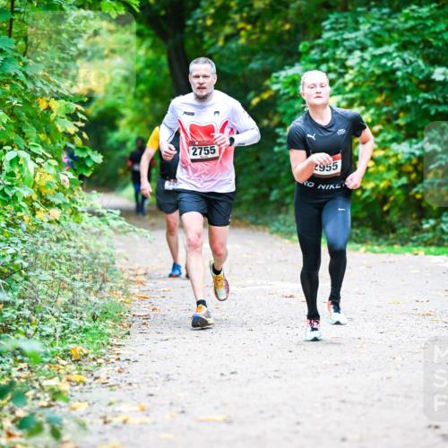 12.10.2025 - Bramfelder Halbmarathon 2025 Dr. Thomas Lammeyer http://msf.ph/oto/9357376 12.10.2025 11:00:39 Laufen 2755, 2955 meine-sportfotos.de