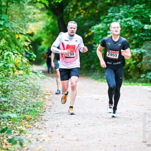 12.10.2025 - Bramfelder Halbmarathon 2025 Dr. Thomas Lammeyer http://msf.ph/oto/9357379 12.10.2025 11:00:39 Laufen 55, 2955 meine-sportfotos.de