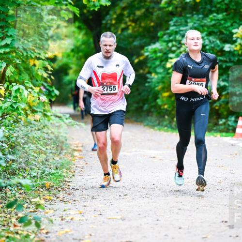 12.10.2025 - Bramfelder Halbmarathon 2025 Dr. Thomas Lammeyer http://msf.ph/oto/9357381 12.10.2025 11:00:39 Laufen 2055, 2755 meine-sportfotos.de