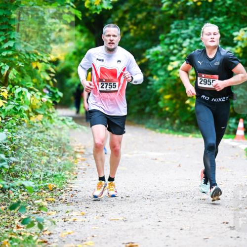 12.10.2025 - Bramfelder Halbmarathon 2025 Dr. Thomas Lammeyer http://msf.ph/oto/9357384 12.10.2025 11:00:40 Laufen 2755, 2955 meine-sportfotos.de