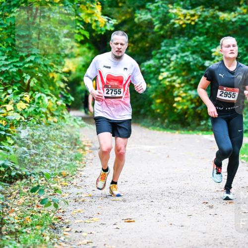 12.10.2025 - Bramfelder Halbmarathon 2025 Dr. Thomas Lammeyer http://msf.ph/oto/9357389 12.10.2025 11:00:41 Laufen 2755, 2955 meine-sportfotos.de