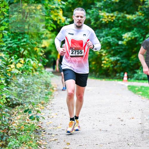 12.10.2025 - Bramfelder Halbmarathon 2025 Dr. Thomas Lammeyer http://msf.ph/oto/9357395 12.10.2025 11:00:41 Laufen 2755, 2955 meine-sportfotos.de