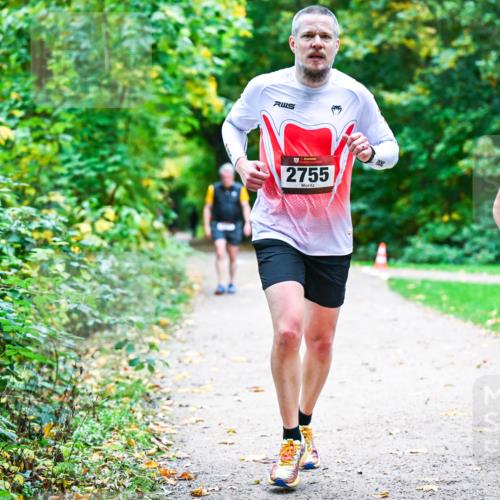 12.10.2025 - Bramfelder Halbmarathon 2025 Dr. Thomas Lammeyer http://msf.ph/oto/9357400 12.10.2025 11:00:42 Laufen 2755, 2955 meine-sportfotos.de